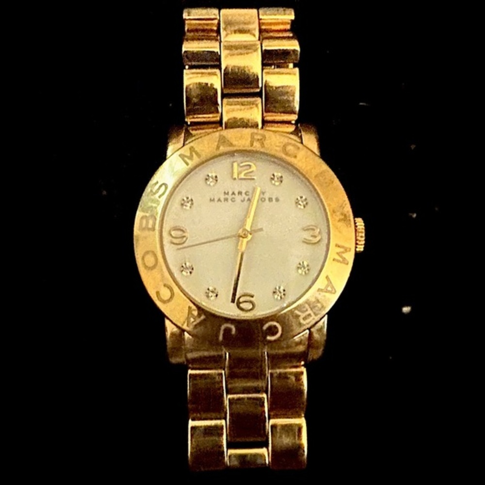 Marc by Marc Jacobs watch gold and white face